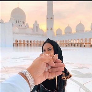 Meet your Posher, Yajaira